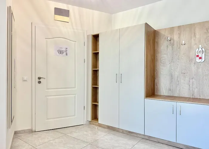 Apartment Sea View Allure With Balcony Primorsko