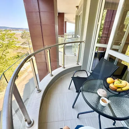 Sea View Allure With Balcony * 프리모르스코