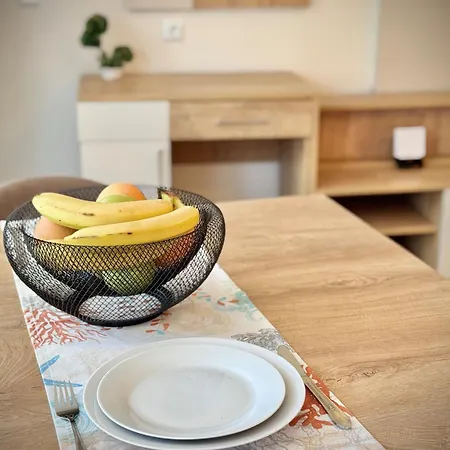 Sea View Allure With Balcony شقة