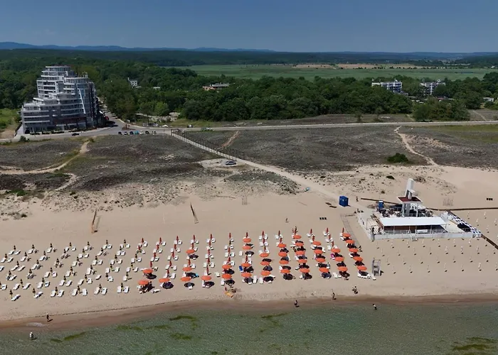 Daire Sea View Allure With Balcony