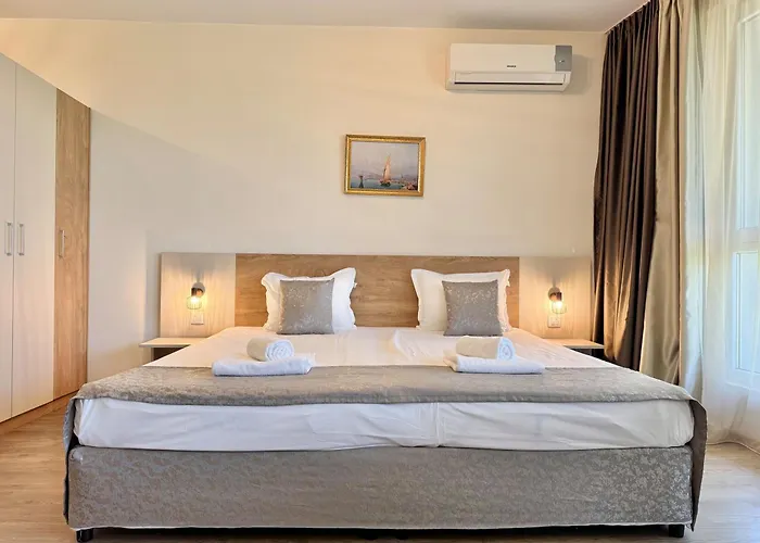 Апартамент Sea View Allure With Balcony *