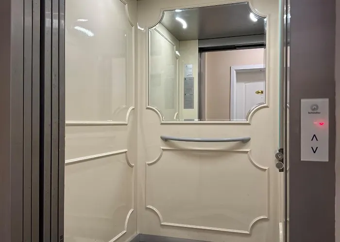 Sea View Allure With Balcony Апартамент